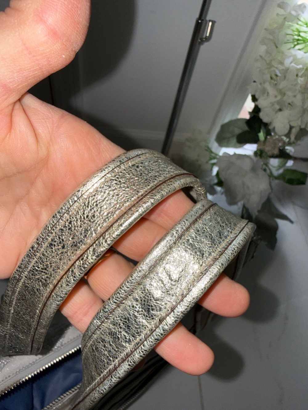 Coach Metallic Silver Signature Shoulder Bag - Picture 15 of 16